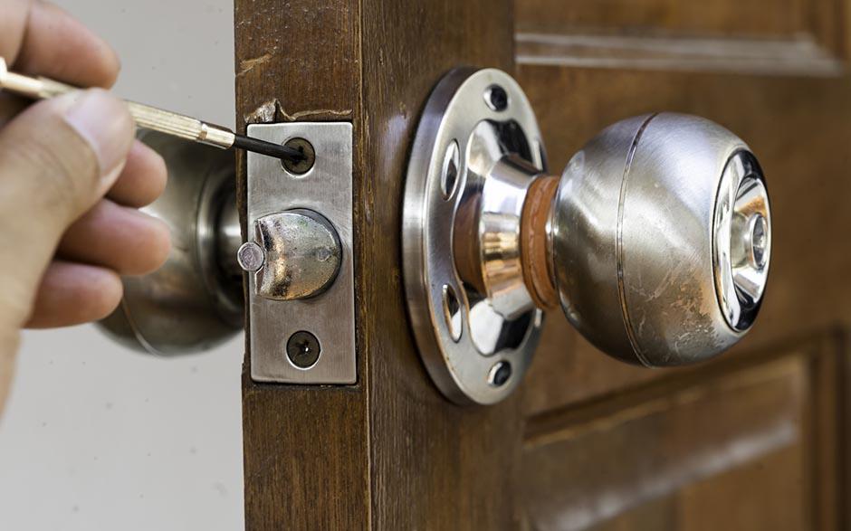 serrurier porte claquée Villepinte